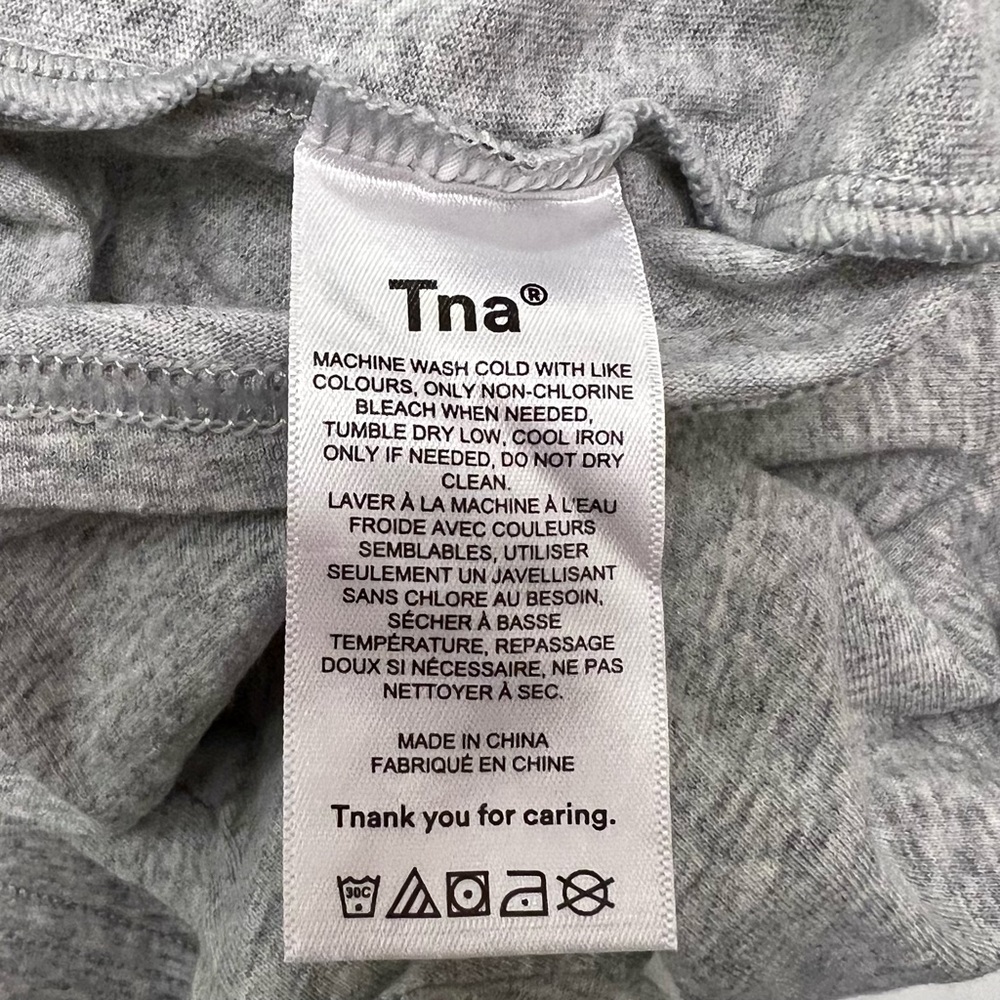 Aritzia TNA Tour T-Shirt - Heather Chrome - Picture 4 of 5